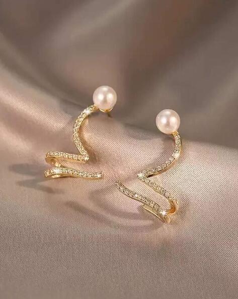 Golden Twisted Korean Earjacket