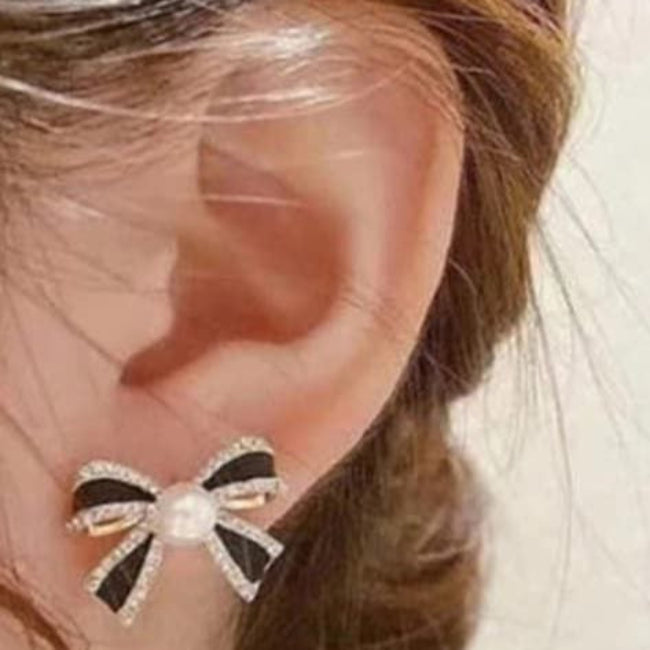 Bow Stud Earring