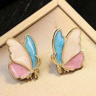 Charming Butterfly Stud Earrings for Everyday Elegance